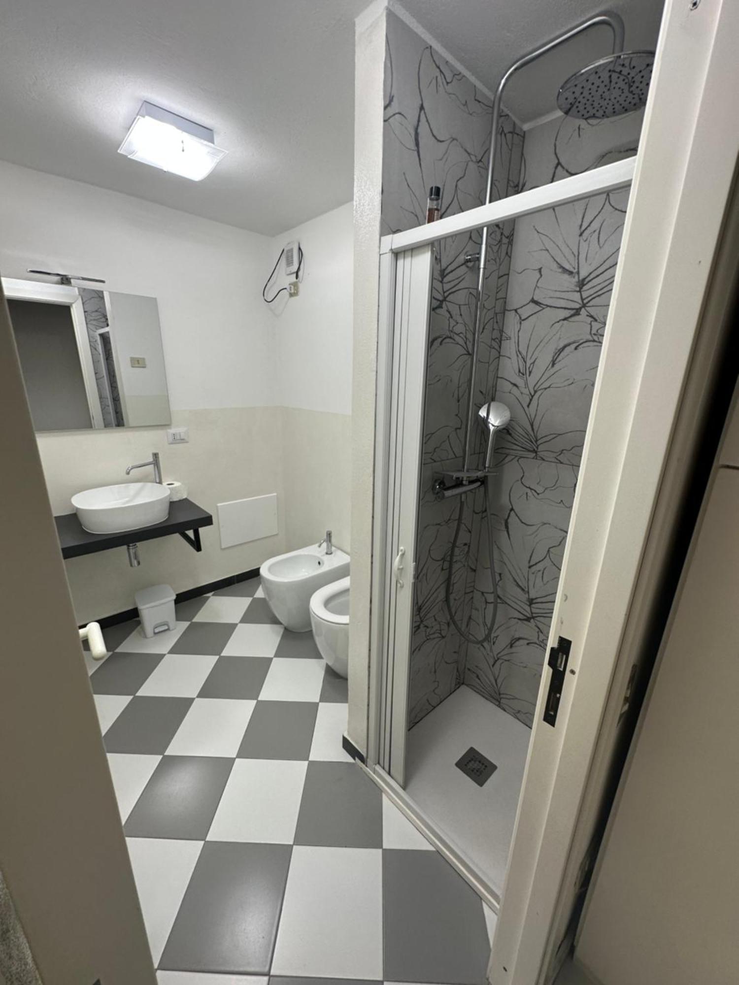 San Giacomo Rooms Каляри Екстериор снимка